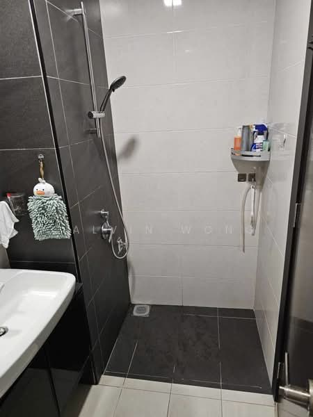 Service Residence for Sale at Wave @ Marina Cove - Calvin Wong - Bathroom - PropertyGuru.com.my