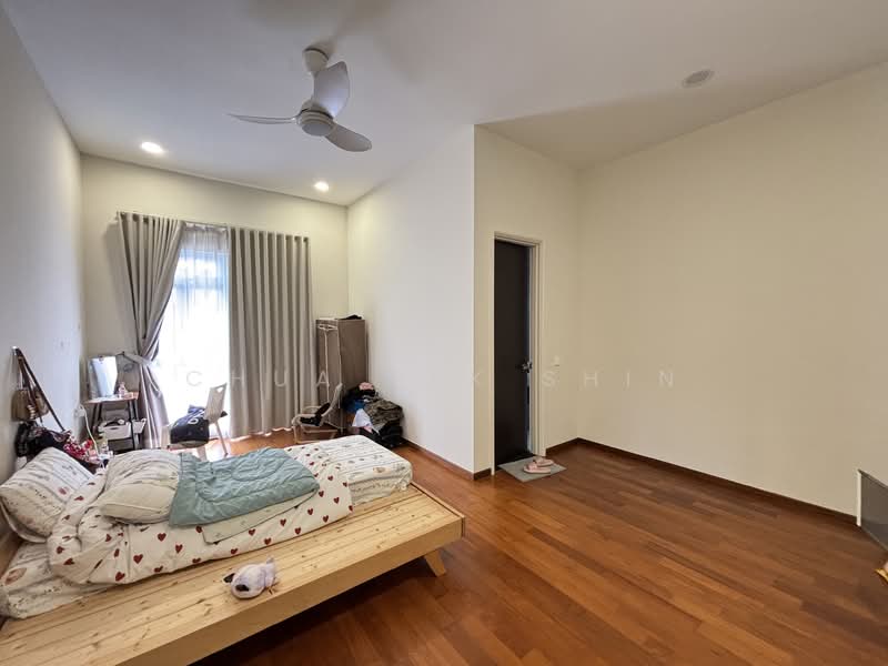 Semi-Detached House for Sale in Taman Ekoflora (Johor Bahru) - Chua Yek Shin - Bedroom - PropertyGuru.com.my