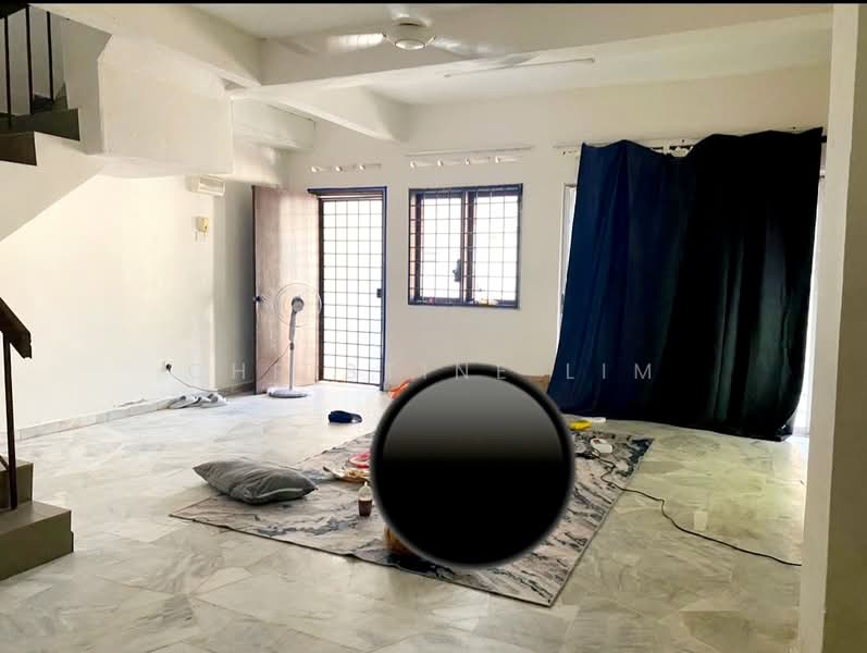 Rumah Teres 2 Tingkat untuk Dijual di Taman Puchong Intan (Puchong) - Christine Lim - Living Room - PropertyGuru.com.my