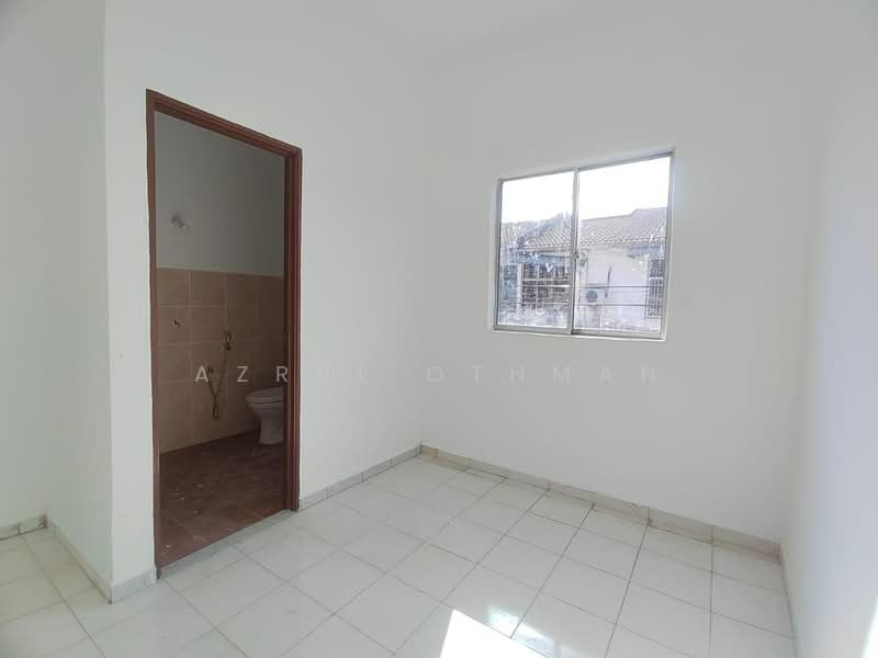 Rumah Teres 2 Tingkat untuk Dijual di Taman Seremban Jaya (Rantau) - Azrul Othman - Bathroom - PropertyGuru.com.my