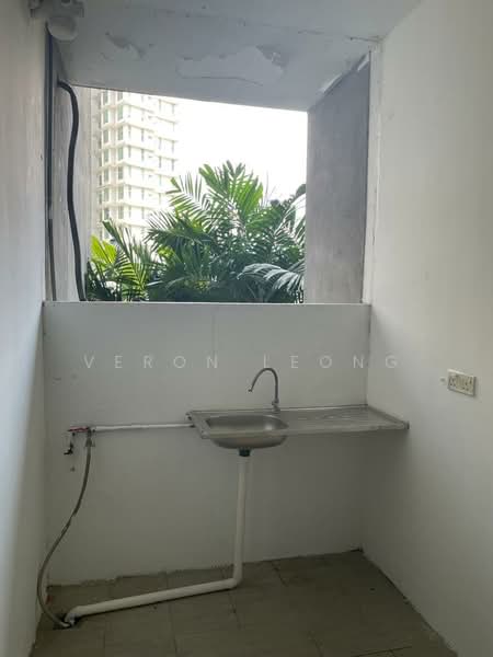 Condominium for Rent at USJ One Avenue Condo - Veron Leong - Balcony - PropertyGuru.com.my