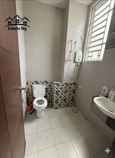 3-storey Terraced House for Sale in Bayan Baru (Penang) - Edwin Ng - Bathroom - PropertyGuru.com.my
