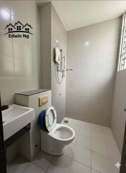3-storey Terraced House for Sale in Bayan Baru (Penang) - Edwin Ng - Bathroom - PropertyGuru.com.my
