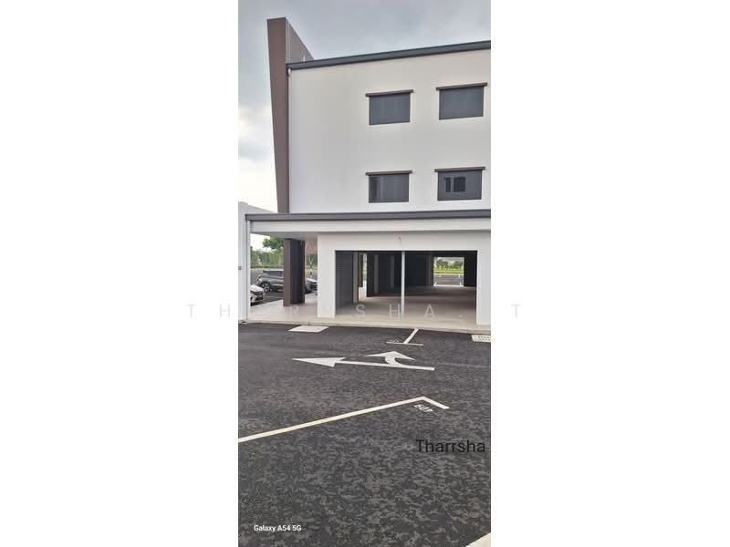 Kedai untuk Disewa di Semenyih (Selangor) - Tharrsha. T - Exterior - PropertyGuru.com.my