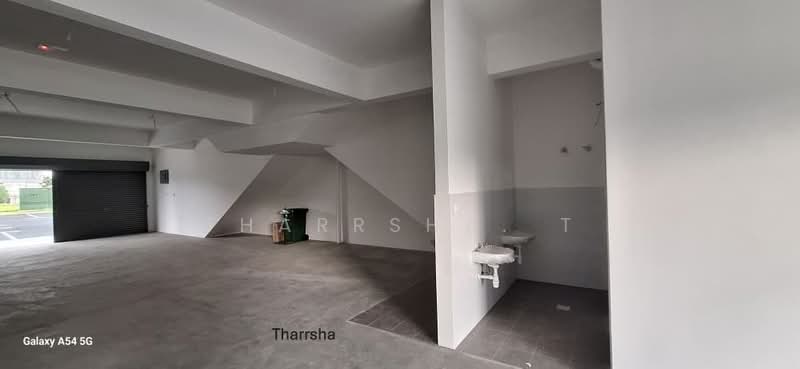 Kedai untuk Disewa di Semenyih (Selangor) - Tharrsha. T - Interior - PropertyGuru.com.my