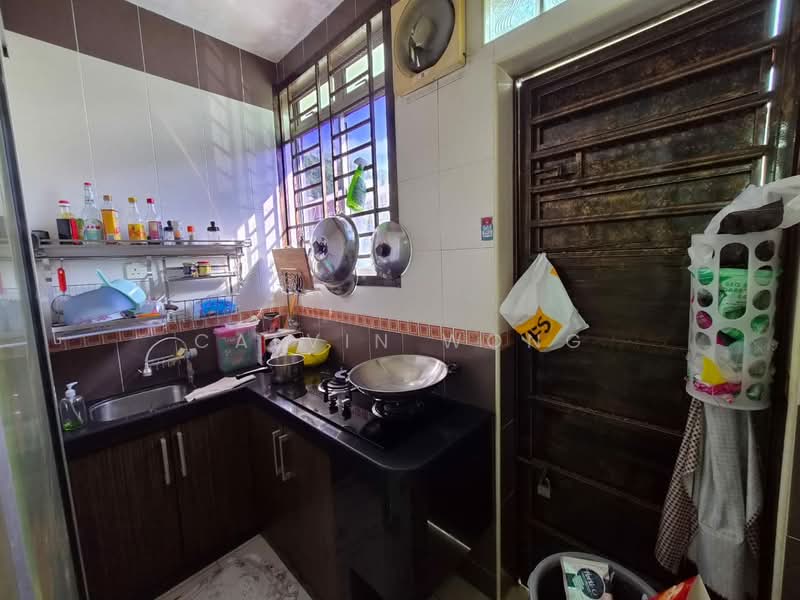 1-storey Terraced House for Sale in Bukit Indah (Iskandar Puteri (Nusajaya)) - Calvin Wong - Kitchen - PropertyGuru.com.my