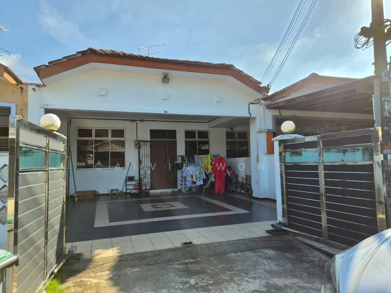 1-storey Terraced House for Sale in Bukit Indah (Iskandar Puteri (Nusajaya)) - Calvin Wong - Exterior - PropertyGuru.com.my