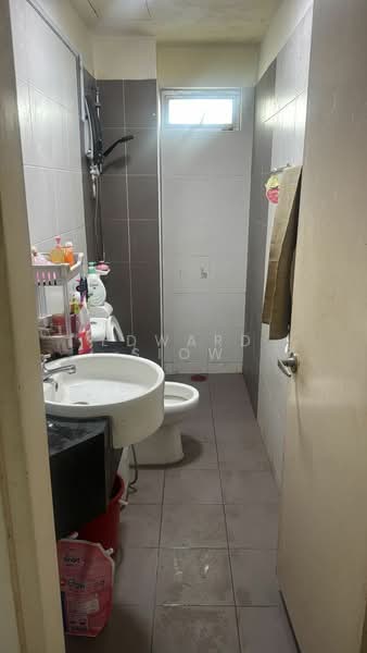 Servis Apartment untuk Dijual di RESIDENSI IDAMAN RIA - Edward Siow - Bathroom - PropertyGuru.com.my