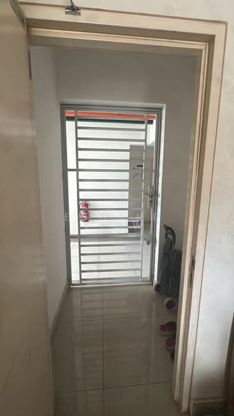 Servis Apartment untuk Dijual di RESIDENSI IDAMAN RIA - Edward Siow - Entrance - PropertyGuru.com.my