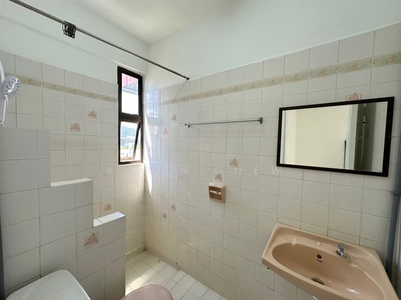 Apartment for Sale at Lavinia Apartments - Karen Chew - PropertyGuru.com.my