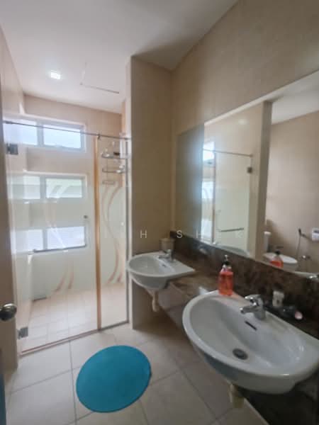 Terraced House for Sale in Kota Kemuning (Shah Alam) - Irish Shek - Bathroom - PropertyGuru.com.my
