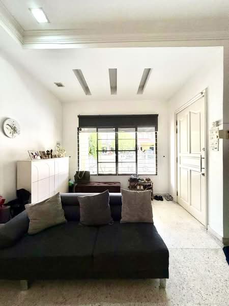 2-storey Terraced House for Sale in Taman Tun Dr Ismail (Kuala Lumpur) - Pat Ng - Living Room - PropertyGuru.com.my