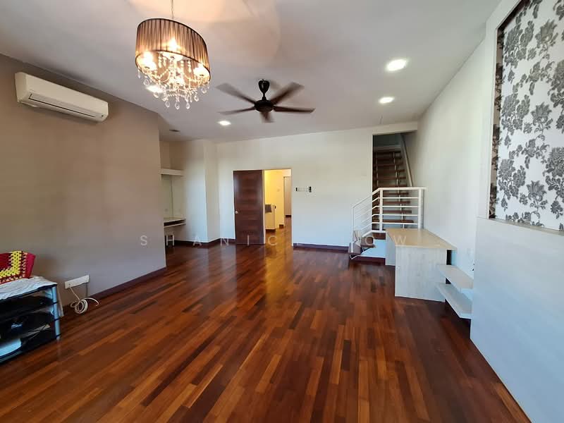 Rumah Teres 2 Tingkat untuk Disewa di Bandar Puteri Puchong (Puchong) - Shanice Low - Living Room - PropertyGuru.com.my