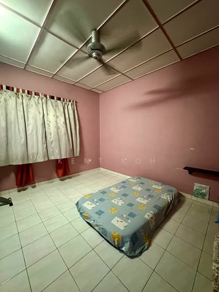 Apartment for Sale at Sri Awana Townhouse - Kent Koh - Bedroom - PropertyGuru.com.my