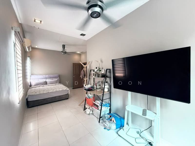 Rumah Teres untuk Dijual di Taman Laguna (Johor Bahru) - Kayden Voon - Bedroom - PropertyGuru.com.my