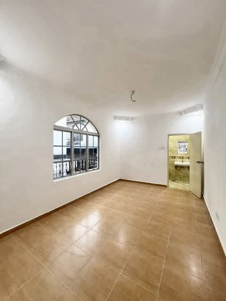 Semi-Detached House for Sale in Taman Serene (Johor Bahru) - Yik Tat - PropertyGuru.com.my