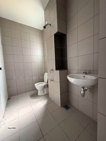 2-storey Terraced House for Sale in Bandar Bukit Raja (Klang) - Desmond Chan - Bathroom - PropertyGuru.com.my