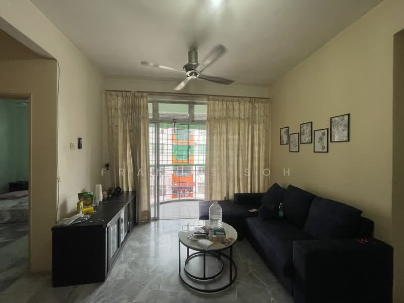 Pangsapuri untuk Dijual di Kenanga Apartment - Francis Soh - Living Room - PropertyGuru.com.my