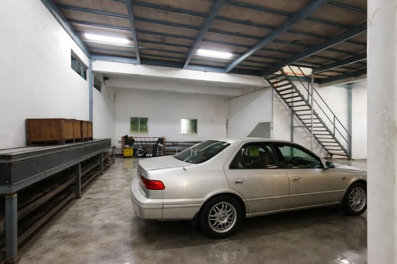 Factory for Sale in Taman Industri Malim Jaya (Bachang) - CHIN FN - Interior - PropertyGuru.com.my