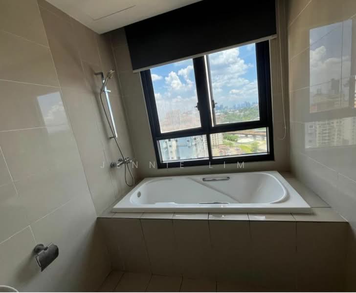 Servis Apartment untuk Dijual di KL Gateway Residences - Jennie Lim - Bathroom - PropertyGuru.com.my