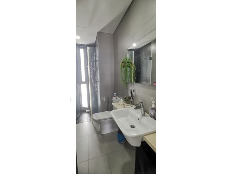 Kondominium untuk Disewa di The Breezeway - Leon Liew - Bathroom - PropertyGuru.com.my