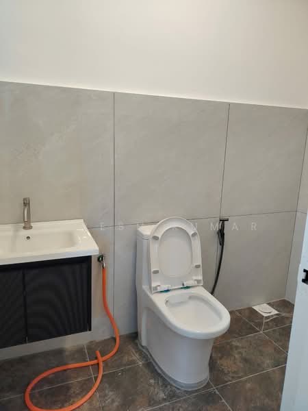 Terraced House for Sale in Bandar Mahkota Cheras (Cheras) - Suresh Kumar - Bathroom - PropertyGuru.com.my