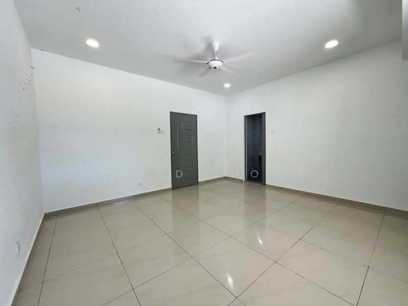 2-storey Terraced House for Sale in Taman Bukit Kempas (Tampoi) - Wind Chok - PropertyGuru.com.my