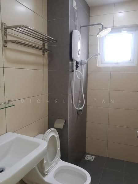 Condominium for Sale at The Holmes 1 - Michelle Tan - Bathroom - PropertyGuru.com.my