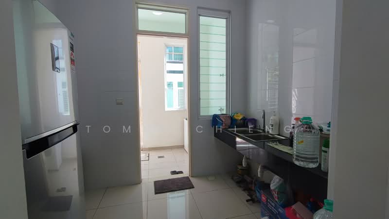 Rumah Teres 2 Tingkat untuk Disewa di Eco Majestic (Semenyih) - TOMMY CHIENG - Kitchen - PropertyGuru.com.my
