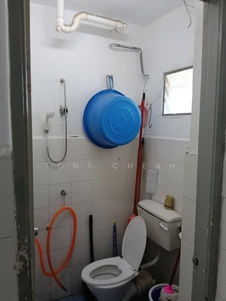 Pangsapuri untuk Dijual di Sri Ivori Apartment - Tony Cheah - Bathroom - PropertyGuru.com.my