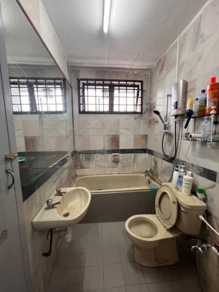 2-storey Terraced House for Sale in Taman Sri Putri (Skudai) - Ong Lih Shyan - Bathroom - PropertyGuru.com.my