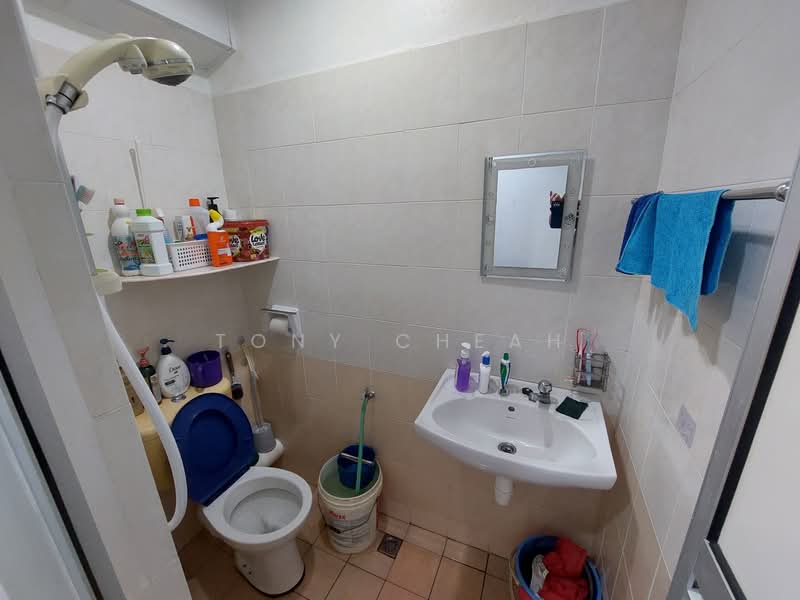 Pangsapuri untuk Dijual di Asia Heights - Tony Cheah - Bathroom - PropertyGuru.com.my