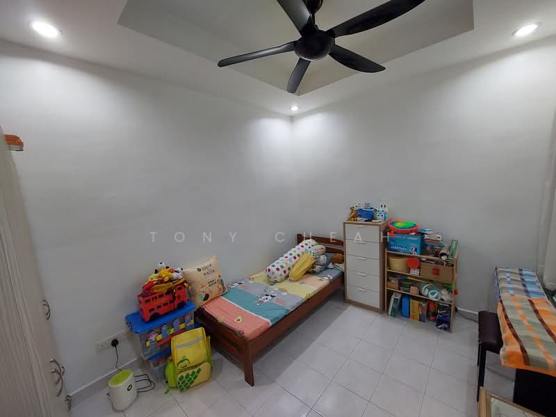 Pangsapuri untuk Dijual di Asia Heights - Tony Cheah - Bedroom - PropertyGuru.com.my
