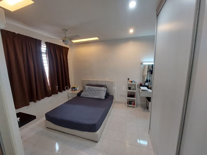 Pangsapuri untuk Dijual di Asia Heights - Tony Cheah - Bedroom - PropertyGuru.com.my