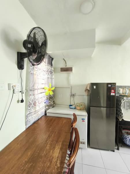 2-storey Terraced House for Sale in Gelang Patah (Johor) - Stephany . - Kitchen - PropertyGuru.com.my
