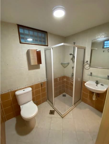 Bungalow for Rent in Tanjung Tokong (Penang) - Alex Thor - Bathroom - PropertyGuru.com.my