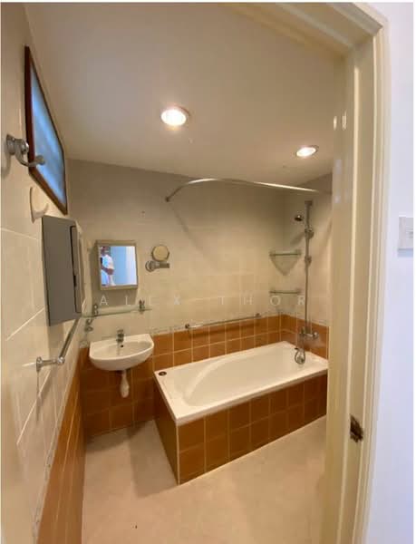 Bungalow for Rent in Tanjung Tokong (Penang) - Alex Thor - Bathroom - PropertyGuru.com.my