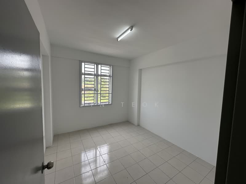 Flat for Rent at PANGSAPURI 1 SCIENTEX UTAMA - Jin Teok - PropertyGuru.com.my