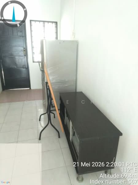 2-storey Terraced House for Rent in Taman Puteri Wangsa (Ulu Tiram) - Cassie Chin - Entrance - PropertyGuru.com.my