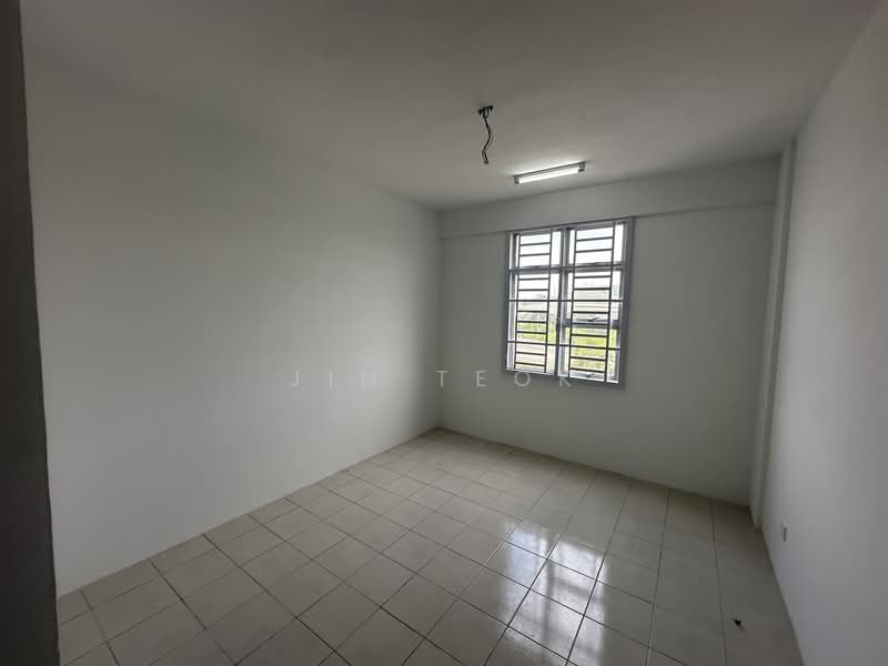 Flat for Rent at PANGSAPURI 1 SCIENTEX UTAMA - Jin Teok - PropertyGuru.com.my