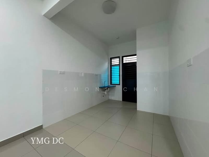 2-storey Terraced House for Sale in Klang (Selangor) - Desmond Chan - Kitchen - PropertyGuru.com.my