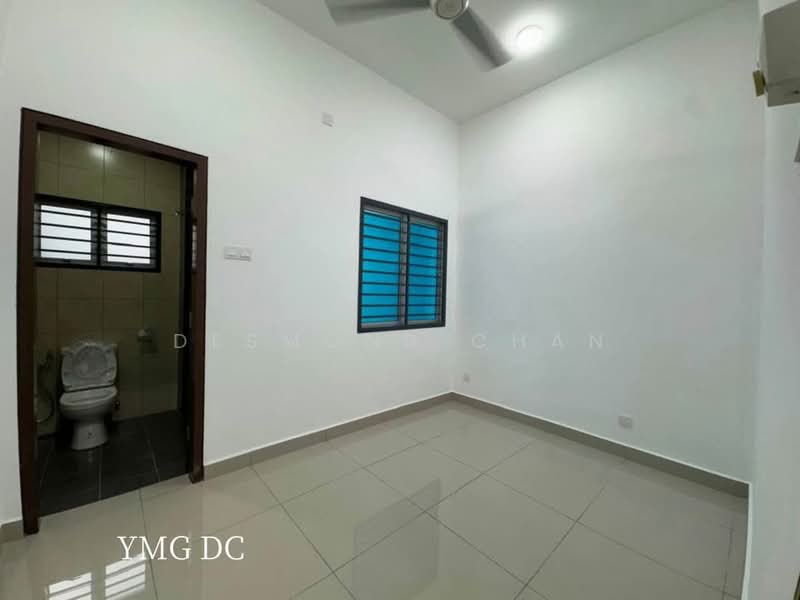 2-storey Terraced House for Sale in Klang (Selangor) - Desmond Chan - Bathroom - PropertyGuru.com.my
