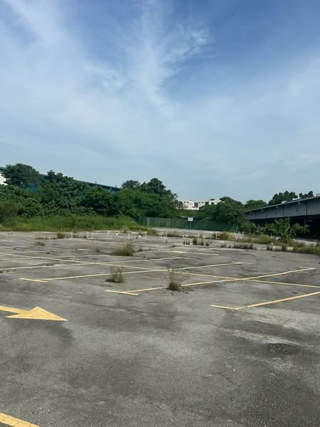 Warehouse for Sale in Senawang (Negeri Sembilan) - Justin Lew - Car Park - PropertyGuru.com.my