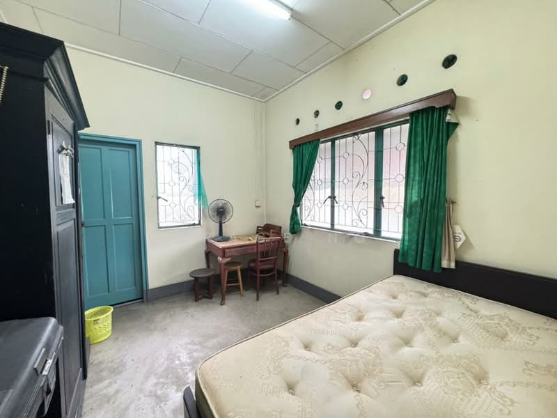 Bungalow for Sale in Taman Kolam Air (Johor Bahru) - Grace Ng - Bedroom - PropertyGuru.com.my