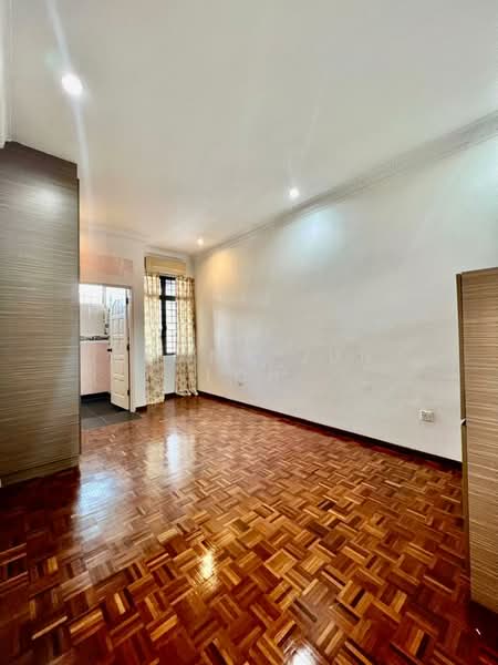 Rumah Berkembar untuk Dijual di Taman Molek (Johor Bahru) - Guang Jun Loh - PropertyGuru.com.my
