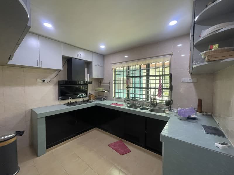 2-storey Terraced House for Sale in Taman Ikhlas (Bandar Sungai Long) - Francis Soh - Kitchen - PropertyGuru.com.my