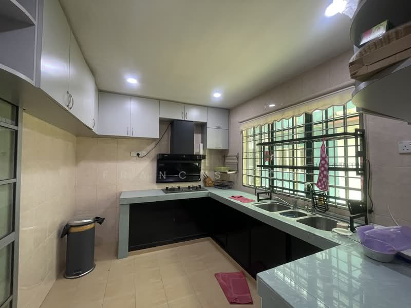 2-storey Terraced House for Sale in Taman Ikhlas (Bandar Sungai Long) - Francis Soh - Kitchen - PropertyGuru.com.my