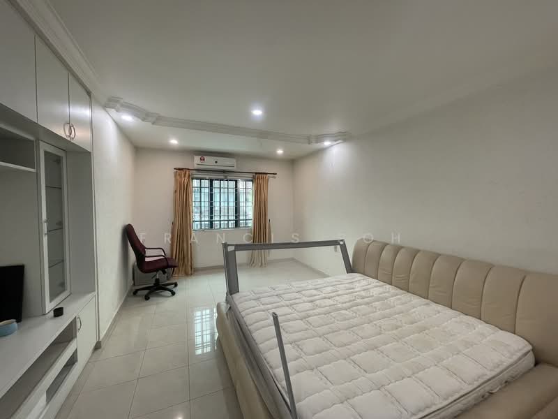 2-storey Terraced House for Sale in Taman Ikhlas (Bandar Sungai Long) - Francis Soh - Bedroom - PropertyGuru.com.my