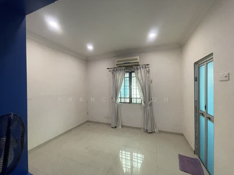 2-storey Terraced House for Sale in Taman Ikhlas (Bandar Sungai Long) - Francis Soh - Interior - PropertyGuru.com.my