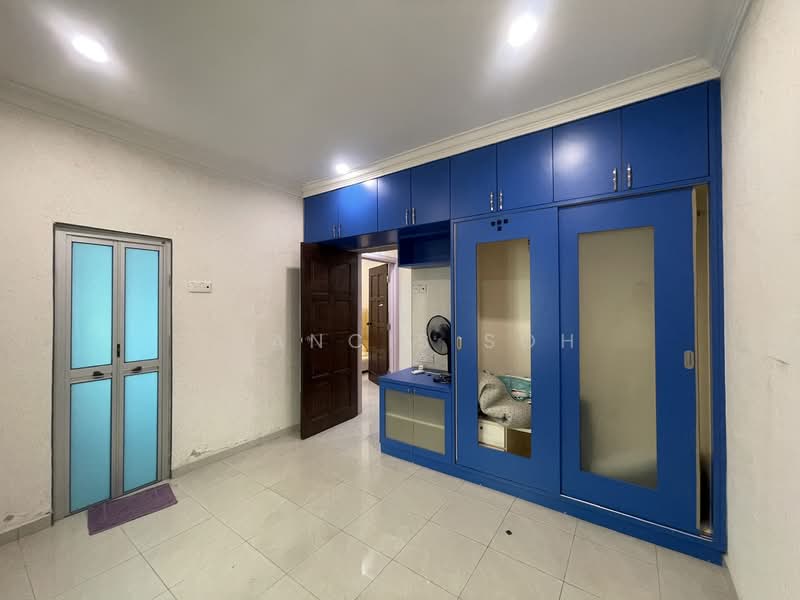 2-storey Terraced House for Sale in Taman Ikhlas (Bandar Sungai Long) - Francis Soh - Bedroom - PropertyGuru.com.my
